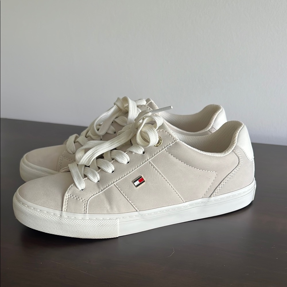 Tommy Hilfiger Off-White Casual Sneakers
